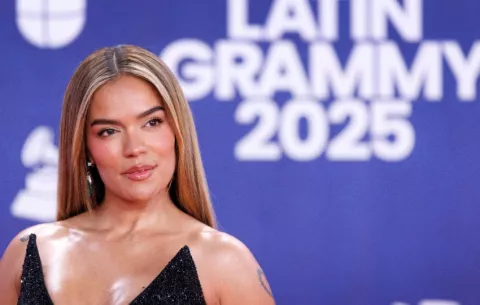 Karol G amplía su gira ‘Viajando por el mundo Tropitour’ tras venta millonaria de boletas
