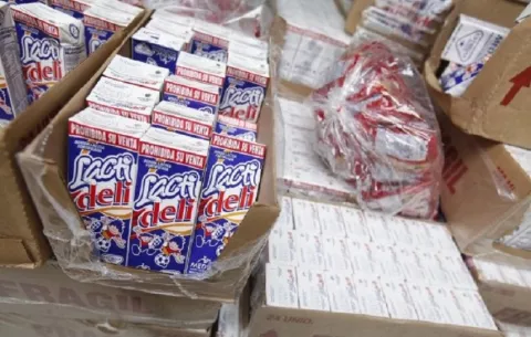 Ministerio de Educación inicia entrega de leche semidescremada fortificada y amplía almuerzo escolar 