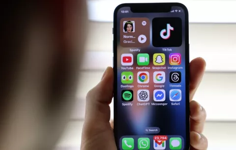 Malasia restringirá el acceso de menores de 16 años a las redes sociales a partir de junio
