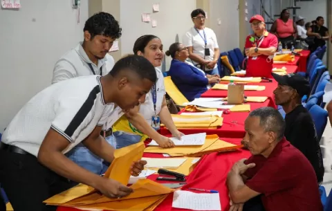 MIDES suma más beneficiarios y anuncia jornadas sociales