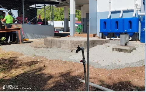 Módulo de cosecha de agua resuelve falta de agua en escuela de Playa Chiquita