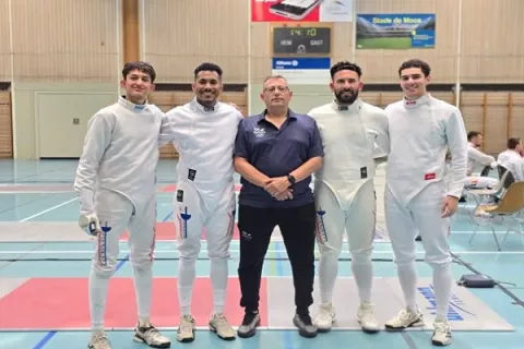 Esgrima panameña cierra con triunfo ante Japón en el Mundial de Suiza