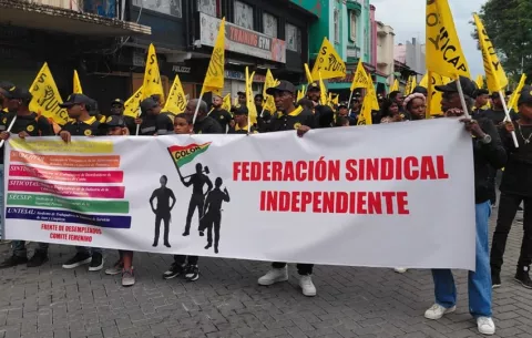 Colonenses salen a las calles a conmemorar el día del trabajador