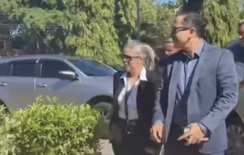 Procurador Gómez Rudy acude a la Unachi para diligencia por tema de diplomas no acreditados