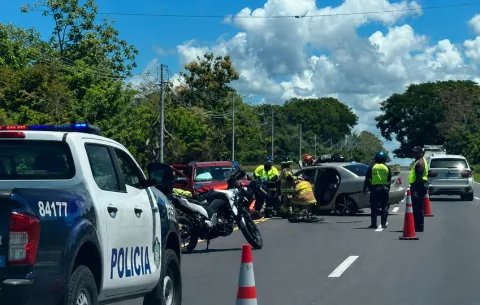 Dos mujeres mueren tras trágica colisión en la vía Interamericana en Río Hato