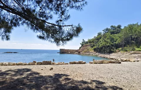 Antalya: Ruinas, montañas y playas de ensueño