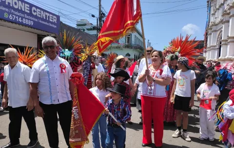 Con procesión, amanecidas y masiva cabalgata Chitré cerró sus fiestas patronales