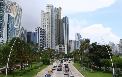 De 10% a solo 2%: La drástica caída de la inversión extranjera que Panamá busca revertir