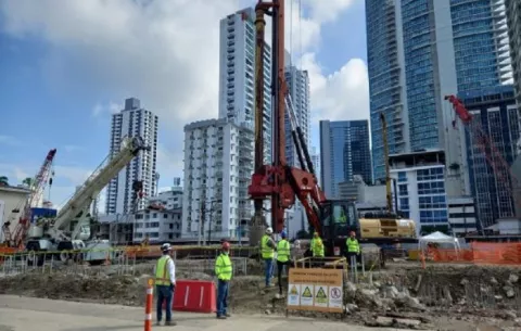 El PIB de Panamá crece un 4.8 % en el primer trimestre impulsado por el Canal y la construcción