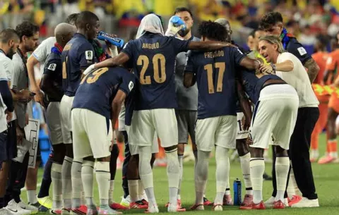 Vive el minuto a minuto entre Ecuador y Curazao que van por sus primeros puntos