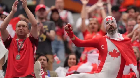 Canadá vence a Sudáfrica y avanza a Octavos de Final