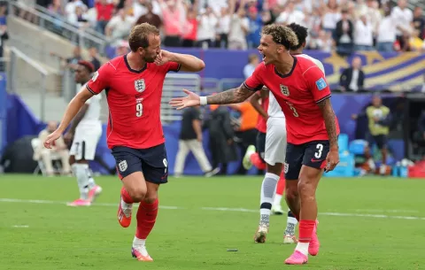 Bellingham despierta a Inglaterra con gol y asistencia para sellar el liderato frente a Panamá