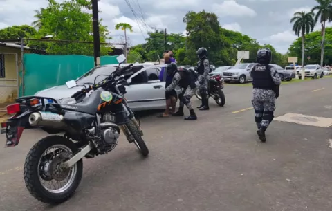 Internet satelital Starlink y armas: El arsenal decomisado en La Joyita tras la fuga de 195 presos