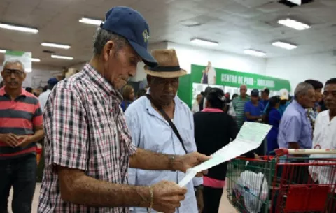 Jubilados exigen pago completo y transparencia en los Cepanim