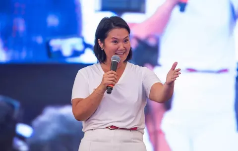 Keiko Fujimori mantiene la "esperanza" en el voto extranjero y las actas observadas para dar la vuelta al escrutinio