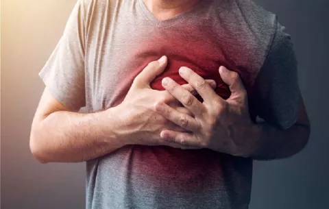 ACV en aumento: jóvenes panameños en riesgo por obesidad, hipertensión y vapeo