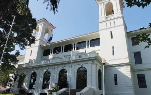 Minsa ordena el retiro inmediato del mercado de desodorante Lactovit por contener sustancia prohibida
