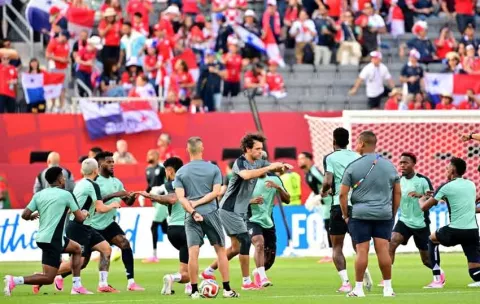 José Córdoba asegura que Panamá afrontará partido contra Inglaterra con madurez y seriedad