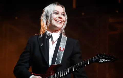 Phoebe Bridgers prohíbe los teléfonos móviles en su próxima gira