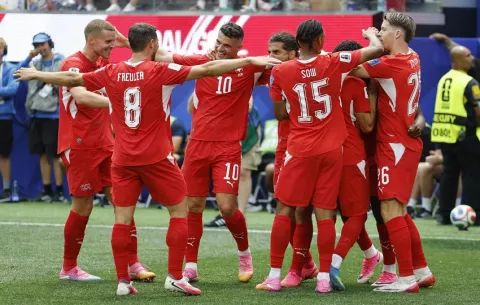 Suiza vs. Canadá, sigue el partido minuto a minuto
