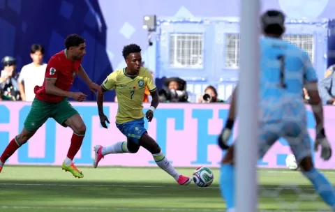 Gris debut de Ancelotti: Vinícius rescata a una discreta Brasil ante la seriedad de Marruecos