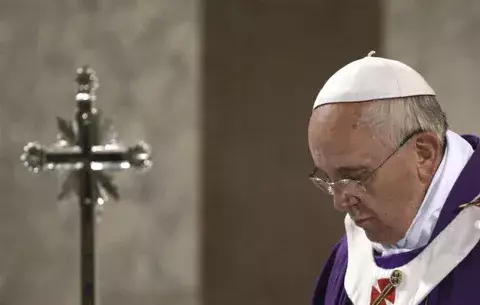 Alemanes prefieren a Francisco frente a Benedicto XVI