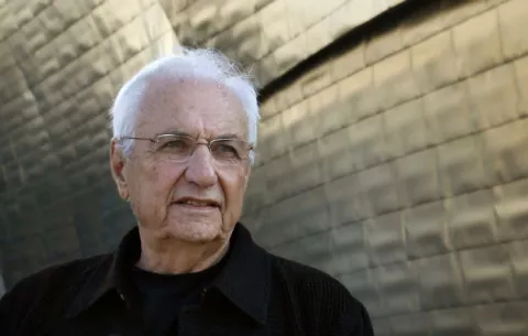 Frank Gehry, el arquitecto que diseña edificios como obras de arte