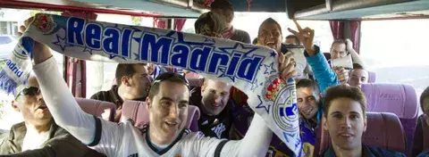  La afición madridista se concentra en  la Plaza de Cibeles 