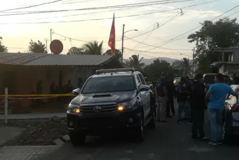 Asesinan a taxista de un tiro en la cara en Nueva Esperanza de la 24 de Diciembre