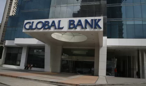 La fusión de bancos reduce competidores, Global Bank y Banvivienda