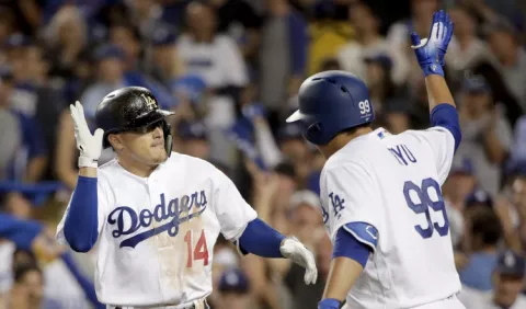 Los Dodgers arrollaron a los Bravos de Atlanta en el inicio de la serie divisional
