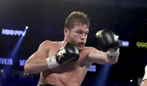 'Canelo'  Álvarez subirá de categoría