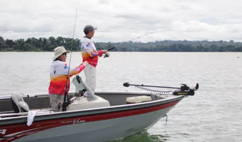 De pesca en el Gamboa Tarpón