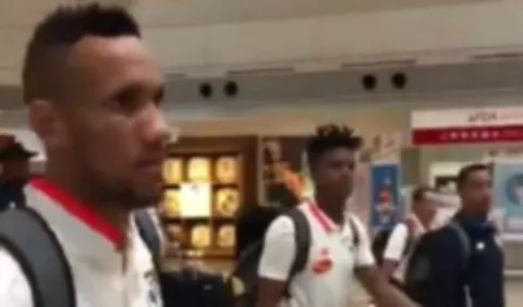 Roja llega a Japón para fogueo