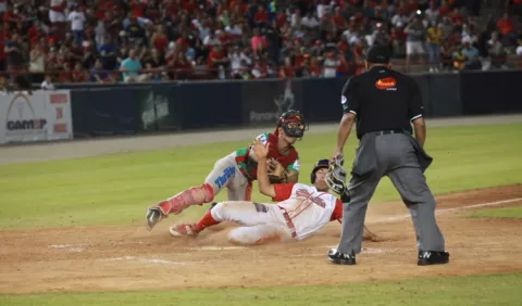 Peloteros profesionales sacarán a veteranos del campeonato mayor