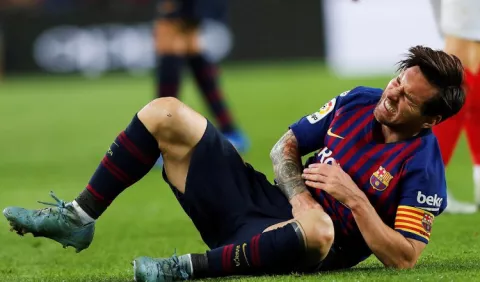 Messi se fractura y no jugará contra el Madrid