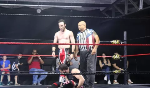 Savio Vega dio lección a  Pascual