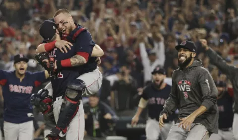 Boston muy superior gana la Serie Mundial