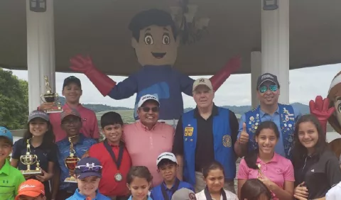 Gómez y Saiz ganan el 'tour' semillero de golf