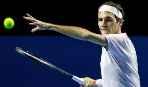 Federer busca el 100