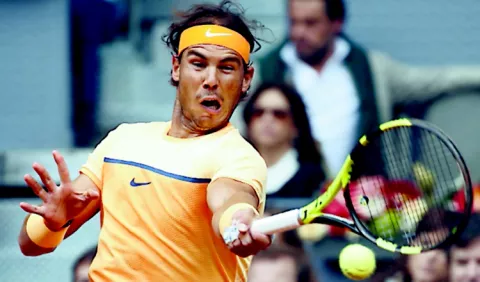 Operan del tobillo a Rafael Nadal