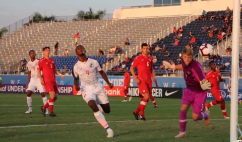 La Sub-20 hace lo justo, vence a Canadá y es líder