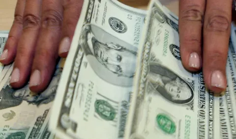 Restricción a billetes de $1.00 es temporal