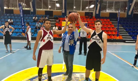 Viene juego de estrellas