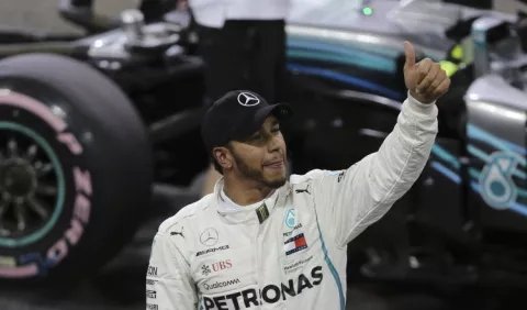 Hamilton impone estilo  en  Abu Dabi