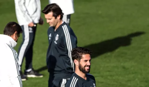 Técnico del Real Madrid se harta de hablar de Isco
