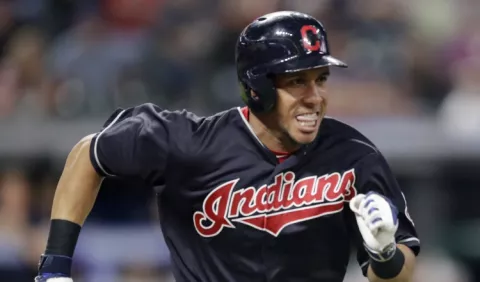 Michael Brantley firma con  Astros