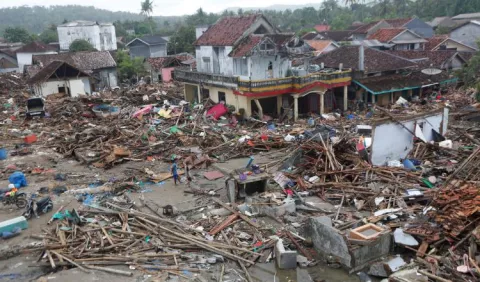 Aumentan los muertos por el tsunami y aún buscan  supervivientes