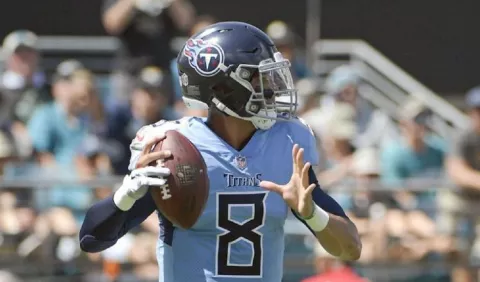 Mariota volvió a entrenar con Titans