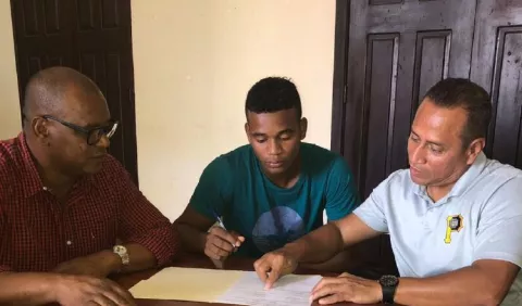 Bocatoreño Wilbur Martínez jugará su primera temporada en República Dominicana